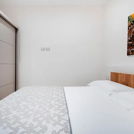 L'aia Apartment *